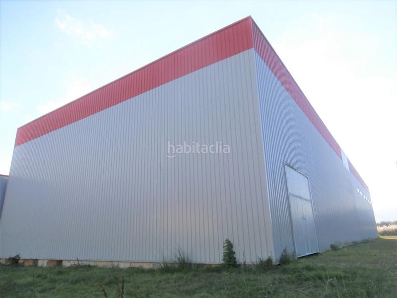 Foto 3d980e68-00d6-4c1a-bd65-3d856c77bf1e. Fabrikhalle in Viella-Granda-Meres Siero