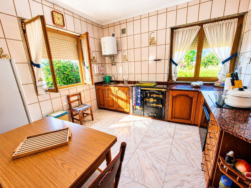 Foto 9132402d-28b0-49e2-bd3b-900d18bfacf5. Casa amb calefacció aparcament a Candamo