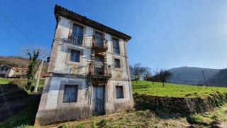 Casa a Grado. Casa en venta en grado, 5 dormitorios.