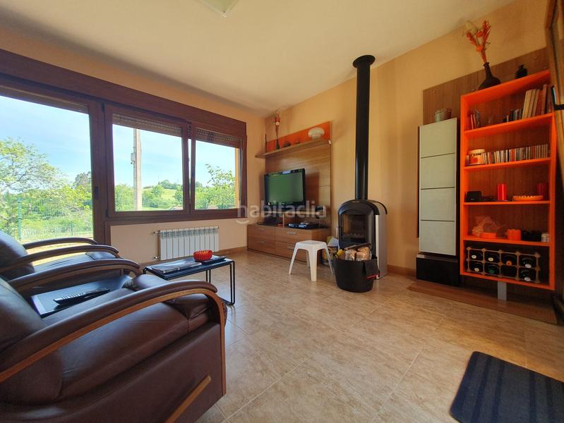 Foto e8430613-7cf5-4186-9447-7faaec21dc1f. Chalet  en venta en las regueras, 4 dormitorios. en Regueras (Las)