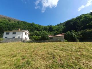 Casa a Belmonte de Miranda. Casa en venta en belmonte de miranda, 4 dormitorios.