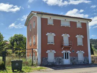House en Candamo. Casa en venta en candamo, 9 dormitorios.