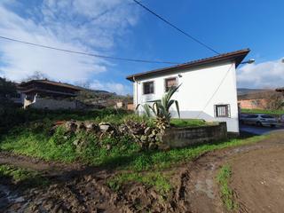 Maison à Salas. Casa en venta en salas, 4 dormitorios.