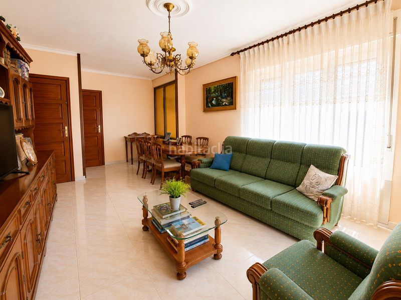 Foto 14b03116-55b9-41e5-abb1-45523e51f6a1. Casa amb aparcament a Grado