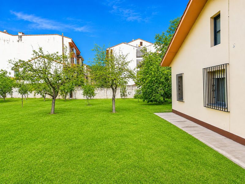 Foto 71b38e2a-6b09-46c3-a0f3-fb9b8f0218eb. Casa amb aparcament a Grado