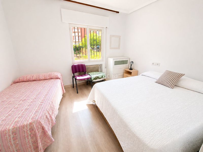 Foto 7a158895-9771-42b4-8d15-6641adbe6cb9. Casa amb aparcament a Grado