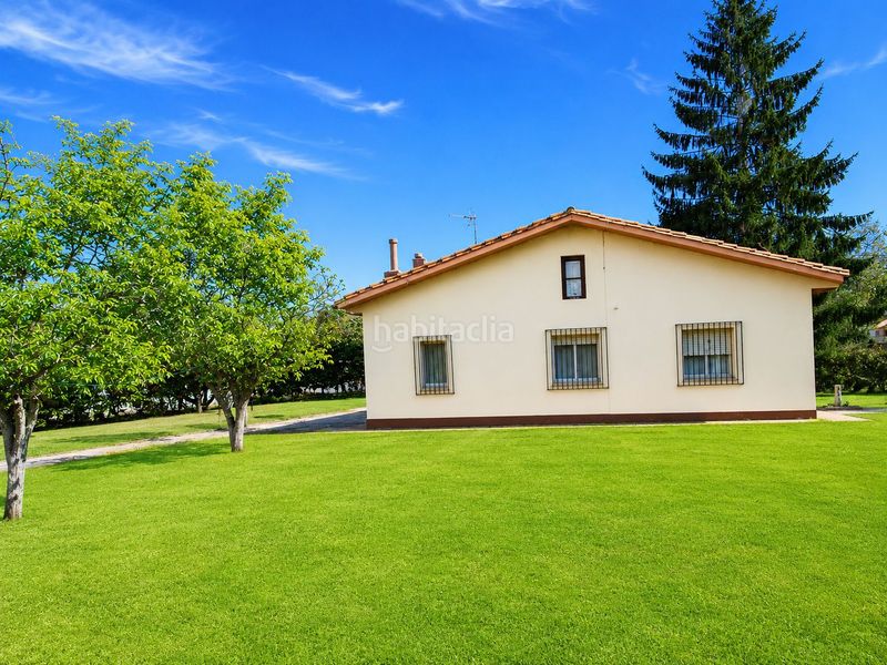 Foto 948f1f9e-5e74-42a3-ae1a-1e1f763e43b7. Casa amb aparcament a Grado