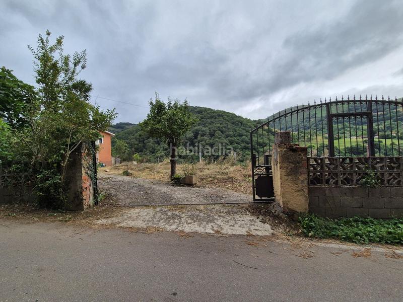 Foto 09cb77f6-f810-45d0-9e67-df168aa6f034. Haus mit parking in Belmonte de Miranda