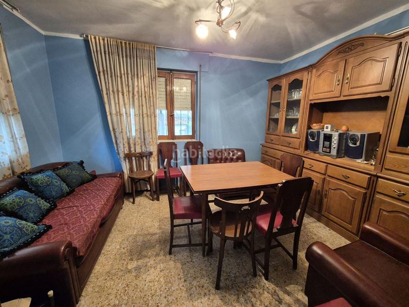 Foto d26b5bc3-c46f-4ed6-a088-63d9adb6592c. Haus mit parking in Belmonte de Miranda