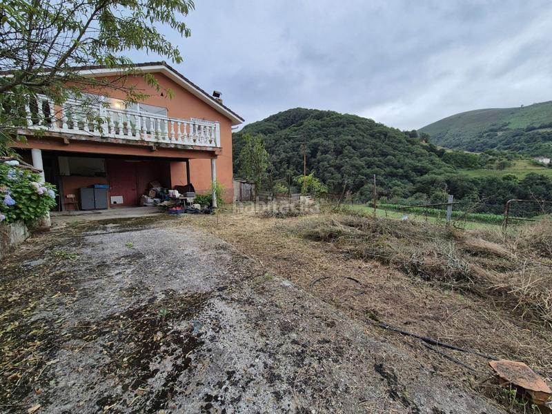 Foto d72258a0-ebbe-4f40-87cc-08fcdcbb5164. Haus mit parking in Belmonte de Miranda