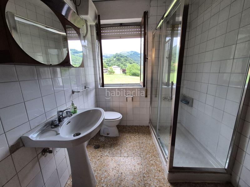 Foto fe9b8fe7-a5da-4d96-a012-1b206f8d1c35. Haus mit parking in Belmonte de Miranda