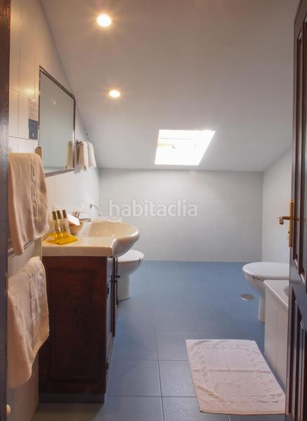 Foto f180f994-bd2d-48fb-8269-cb1bfbbce703. Edifici a Tineo