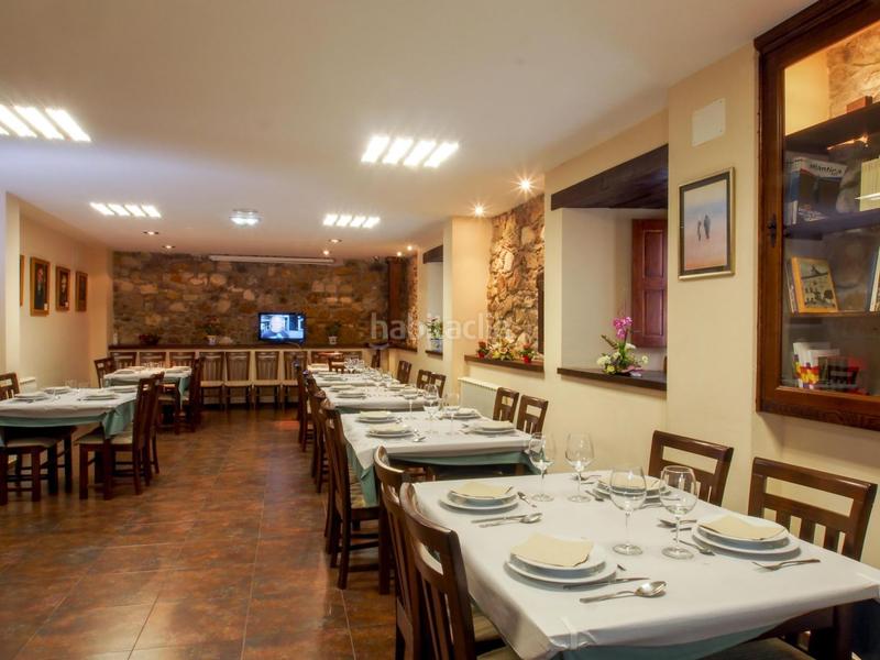 Foto ffdd4c1d-a36d-4b5a-9bca-0bd54c38ca4c. Edifici a Tineo