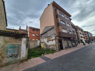 Terreny residencial a Grado. Solar en venta en centro.