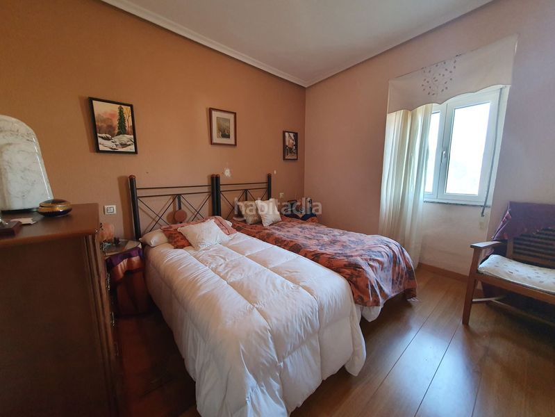 Foto 13aa3cc2-cb8d-48e4-be1f-f2225796e55d. Casa amb calefacció aparcament a Candamo