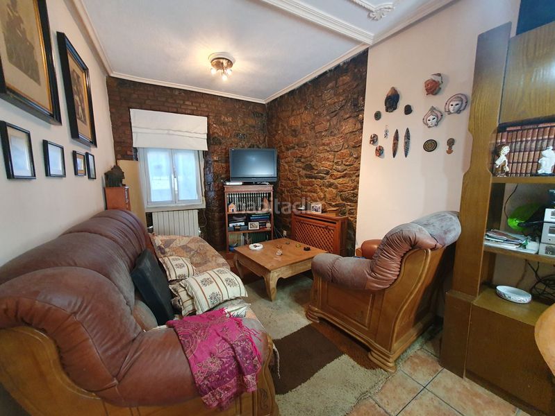 Foto 840f9b9e-6cec-44cd-a777-0271d0a05245. Casa amb calefacció aparcament a Candamo