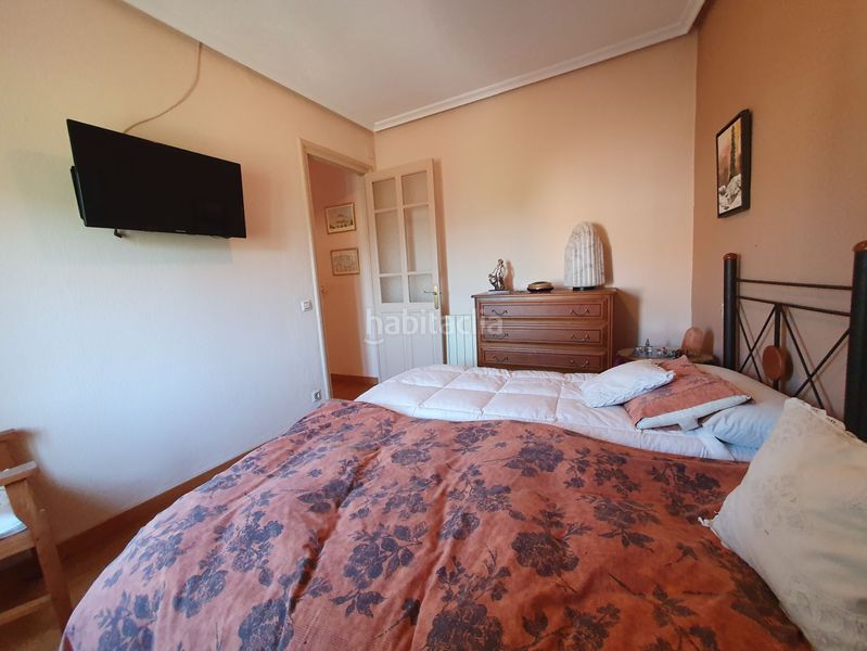 Foto e72ea143-729f-451a-8ef1-081f415c643f. Casa amb calefacció aparcament a Candamo