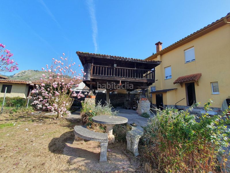 Foto f1ff4cc9-6afb-4285-8857-66a1f3e59994. Casa amb calefacció aparcament a Candamo