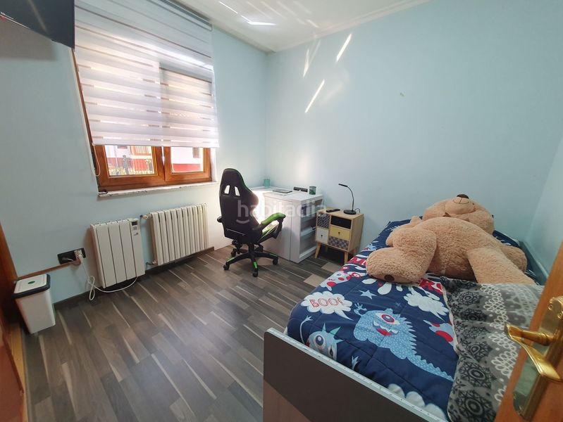 Foto 453d5250-bce3-45f2-baeb-9bc1075ea960. Casa amb calefacció aparcament a Candamo