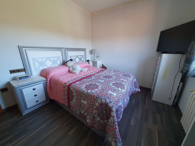 Foto ab8afd36-f143-4d73-aa7a-b5d232ba2db2. Casa amb calefacció aparcament a Candamo