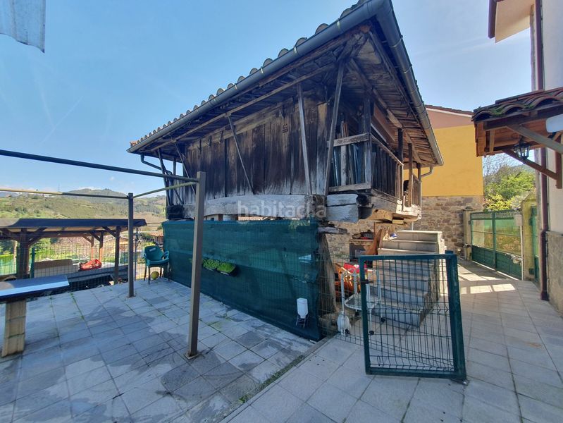 Foto f93e83eb-b712-49dc-926b-eac33a485e74. Casa amb calefacció aparcament a Candamo