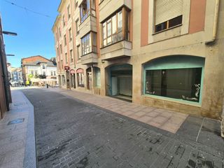 Affitto Locale commerciale in Grado. Local com. en alquiler en grado.
