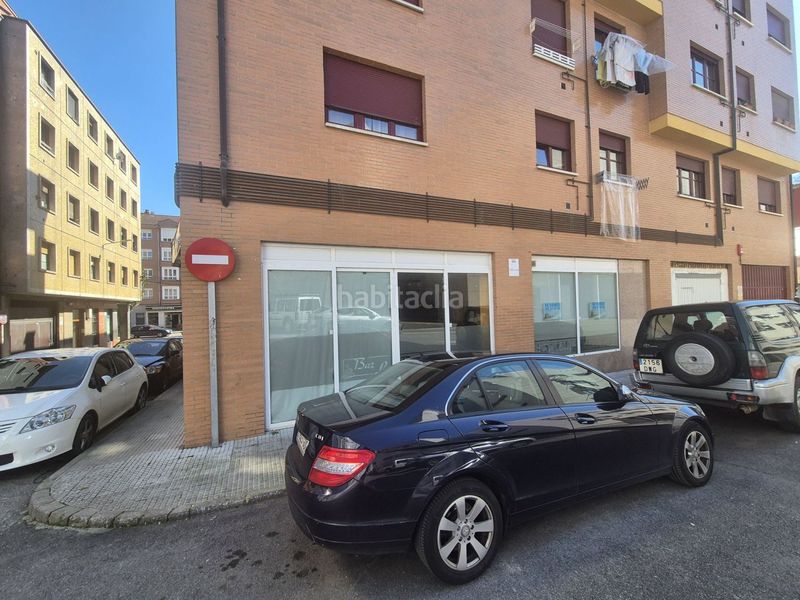 Foto 23fd74a0-d35d-4bc6-8c39-7d0e89aed9c5. Local comercial local com. en venta . en Grado
