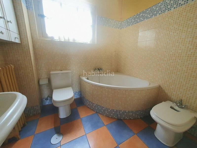 Foto 283c905a-f982-4029-9e8d-9ea7e84b299d. Casa amb aparcament a Pravia