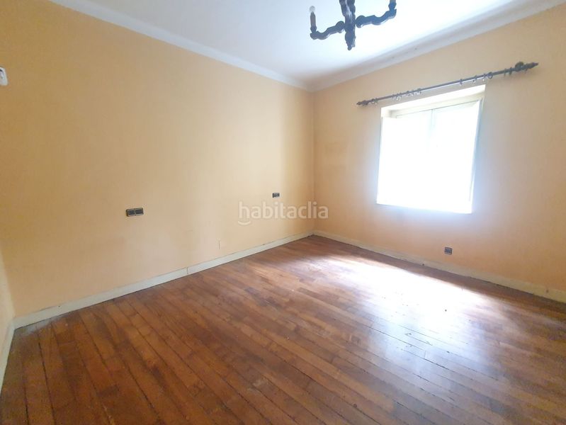 Foto 51b4e30b-cc00-4a4a-a3d4-dc0021c07d37. Casa amb aparcament a Pravia