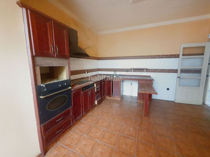 Foto 93e79877-742e-4bd2-878f-f50e9239f670. Casa amb aparcament a Pravia