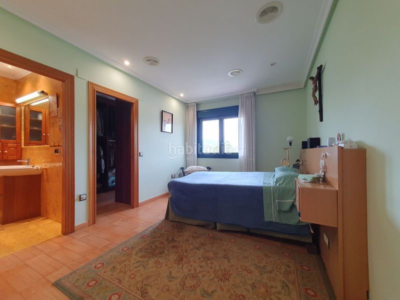 Foto 237da9c3-c074-4a6a-bb6d-6718f7c891c4. Casa amb calefacció aparcament a Grado