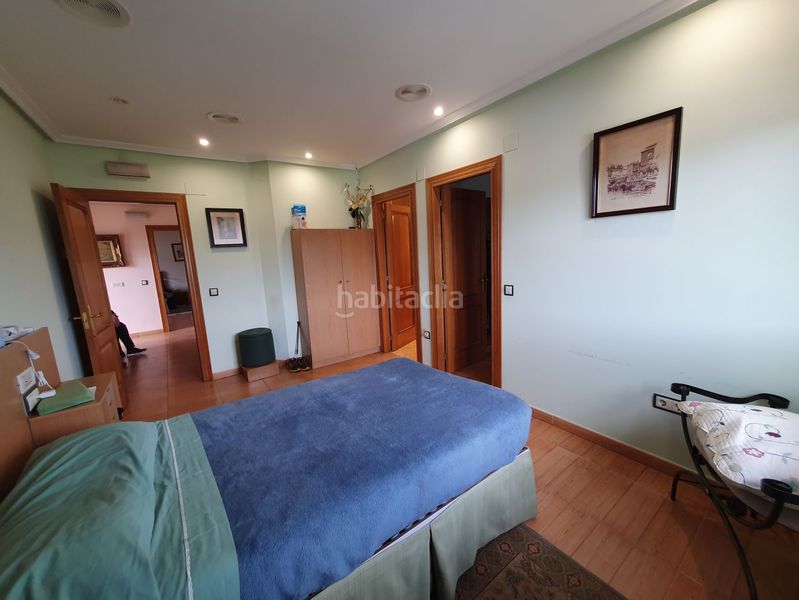 Foto 4917563d-0d63-480c-b80e-b53ee443cdb4. Casa amb calefacció aparcament a Grado