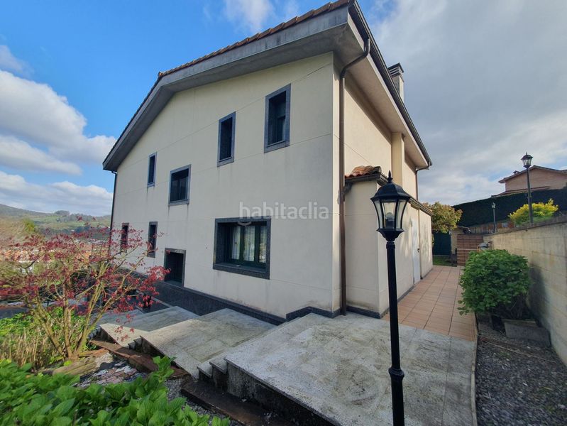 Foto 5f801091-9d08-44e1-8df1-da894d036ba3. Casa amb calefacció aparcament a Grado