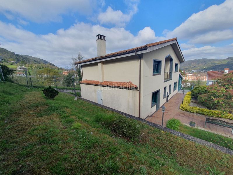 Foto 7ef0ae8f-3637-4d60-be63-9864067e7f94. Casa amb calefacció aparcament a Grado