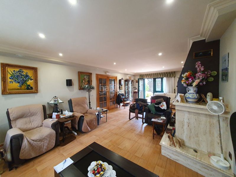 Foto 80d891e7-722a-4523-96d6-94fc4a43ef35. Casa amb calefacció aparcament a Grado