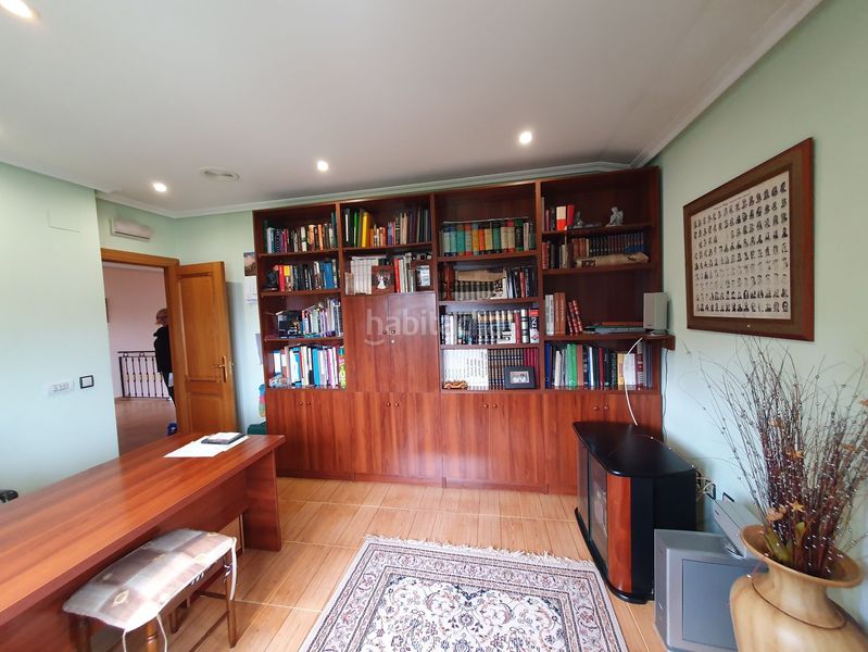 Foto 85009a1a-cfcb-4835-93b9-af44e6de413d. Casa amb calefacció aparcament a Grado