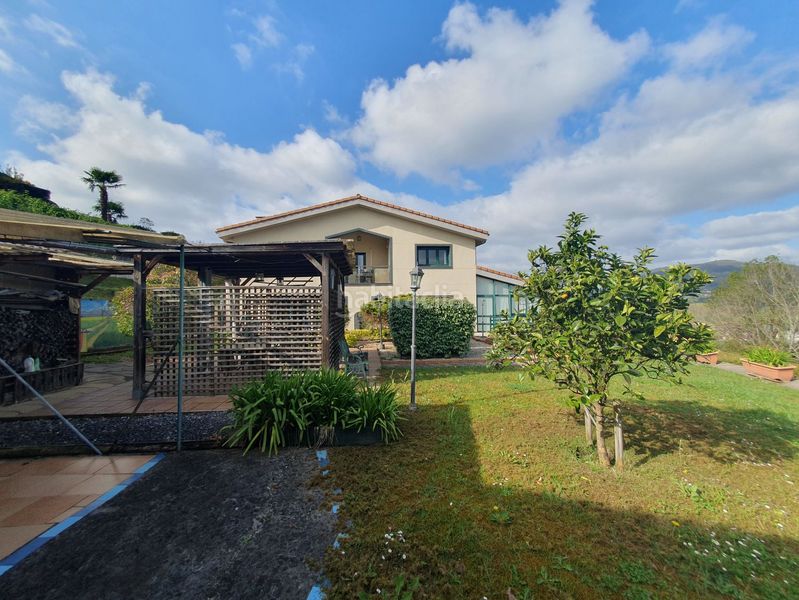 Foto 9d1eeda6-eadd-4838-ba58-f96ee9a1aef2. Casa amb calefacció aparcament a Grado