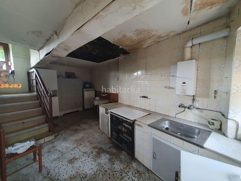 Foto 1c096747-75a0-4d01-b57f-dc798b44620c. Casa amb aparcament a Candamo