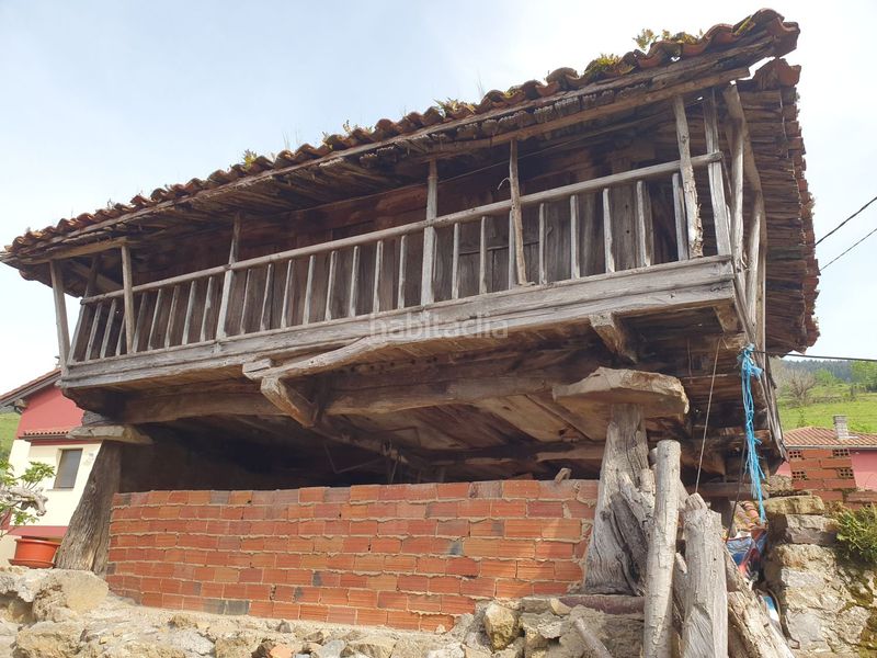 Foto f2c62a9b-266c-4df8-99e5-37d3681588ff. Casa amb aparcament a Candamo