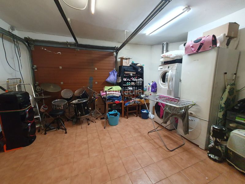 Foto b3a0f4c6-b64b-4c5d-bba9-658e39ffd4ba. Casa amb calefacció aparcament a Grado
