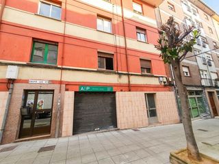 Appartamento in Corvera de Asturias. Piso en venta en las vegas, 3 dormitorios.