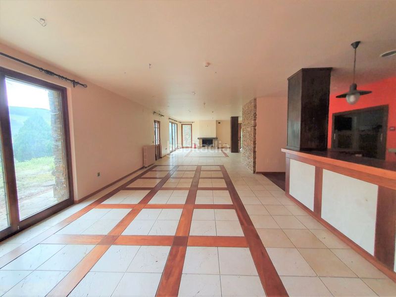 Foto 83e0abdd-f257-4752-b025-4060e14dccea. Casa a Tineo