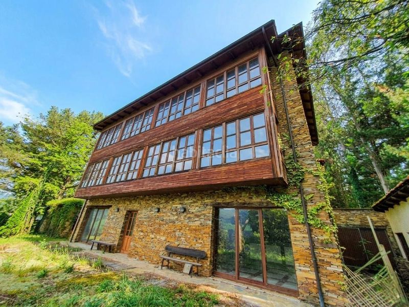 Foto c4e77ee2-8690-4005-88cb-0d51c048c779. Casa a Tineo