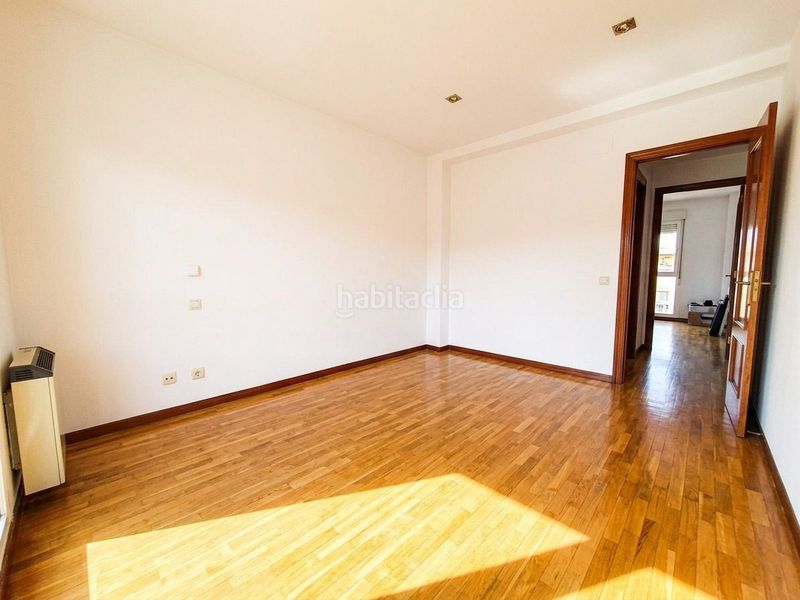 Foto a724e73d-55c1-439f-bbad-9469321d6239. Pis amb calefacció a Grado