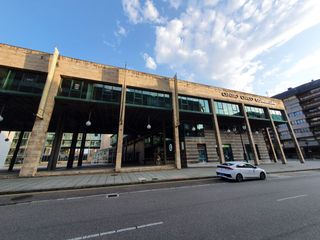 Oficina a Llamaquique. Oficina en venta en oviedo.