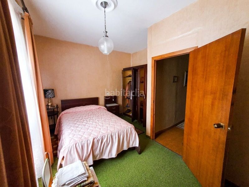 Foto 0bca64f1-48e3-41f1-86b1-fea9d7400e81. Casa  en venta , 5 dormitorios. en Tineo