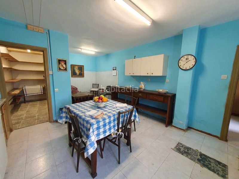 Foto 63d4fa85-8353-4c2a-8244-a07df6bcaeee. Casa  en venta , 5 dormitorios. en Tineo