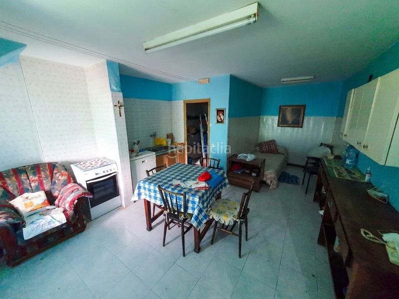 Foto f1d5d0ef-850e-41a2-81d4-130e04f9ec3e. Casa  en venta , 5 dormitorios. en Tineo