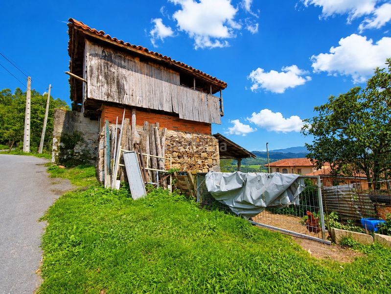 Foto 61f71ee9-ba4b-433d-b1b7-cda5e733d351. Casa a Candamo