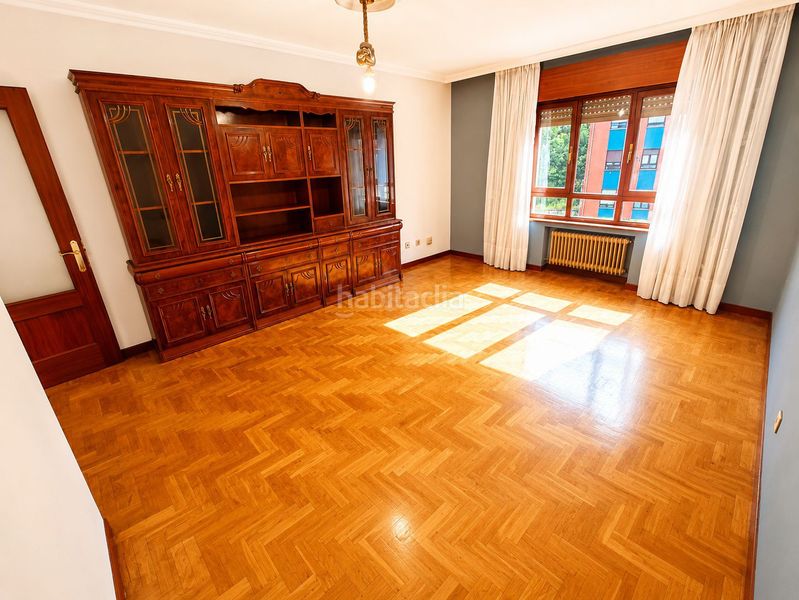 Foto 04ef09af-46fc-47b1-972d-1842d0c1f045. Piso  en venta , 3 dormitorios. en Riosa